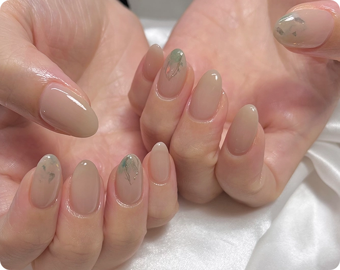 烏丸御池の自爪に優しいジェルネイルサロンPlaisir-Nail-｜削らないパラジェルで薄い爪・二枚爪・弱い爪も安心してネイルを楽しめる大人女性向けネイルサロン