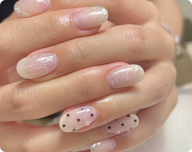 烏丸御池の自爪に優しいジェルネイルサロンPlaisir-Nail-｜削らないパラジェルで薄い爪・二枚爪・弱い爪も安心してネイルを楽しめる大人女性向けネイルサロン