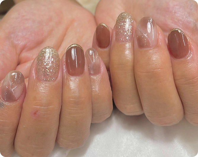 烏丸御池の自爪に優しいジェルネイルサロンPlaisir-Nail-｜削らないパラジェルで薄い爪・二枚爪・弱い爪も安心してネイルを楽しめる大人女性向けネイルサロン