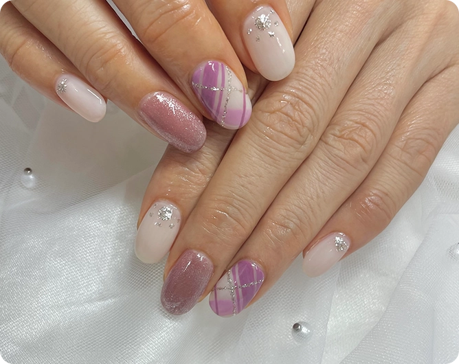 烏丸御池の自爪に優しいジェルネイルサロンPlaisir-Nail-｜削らないパラジェルで薄い爪・二枚爪・弱い爪も安心してネイルを楽しめる大人女性向けネイルサロン