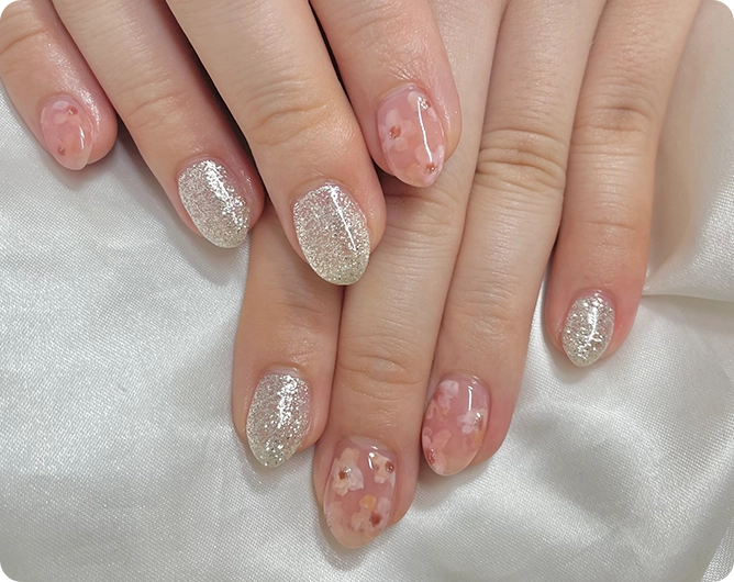 烏丸御池の自爪に優しいジェルネイルサロンPlaisir-Nail-｜削らないパラジェルで薄い爪・二枚爪・弱い爪も安心してネイルを楽しめる大人女性向けネイルサロン