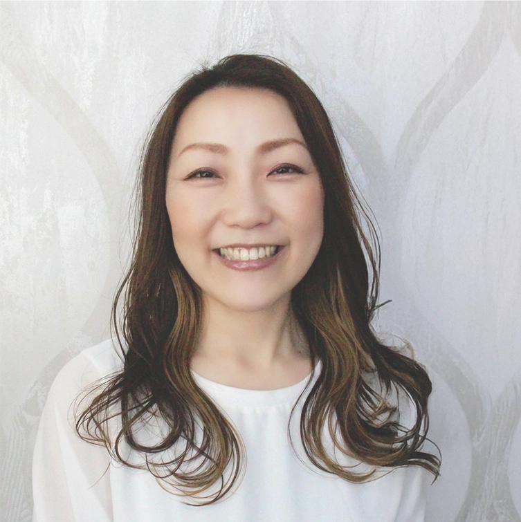 烏丸御池の自爪に優しいジェルネイルサロンPlaisir-Nail-｜削らないパラジェルで薄い爪・二枚爪・弱い爪も安心してネイルを楽しめる大人女性向けネイルサロン